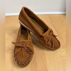 Minnetonka Tan Suede Moccasins